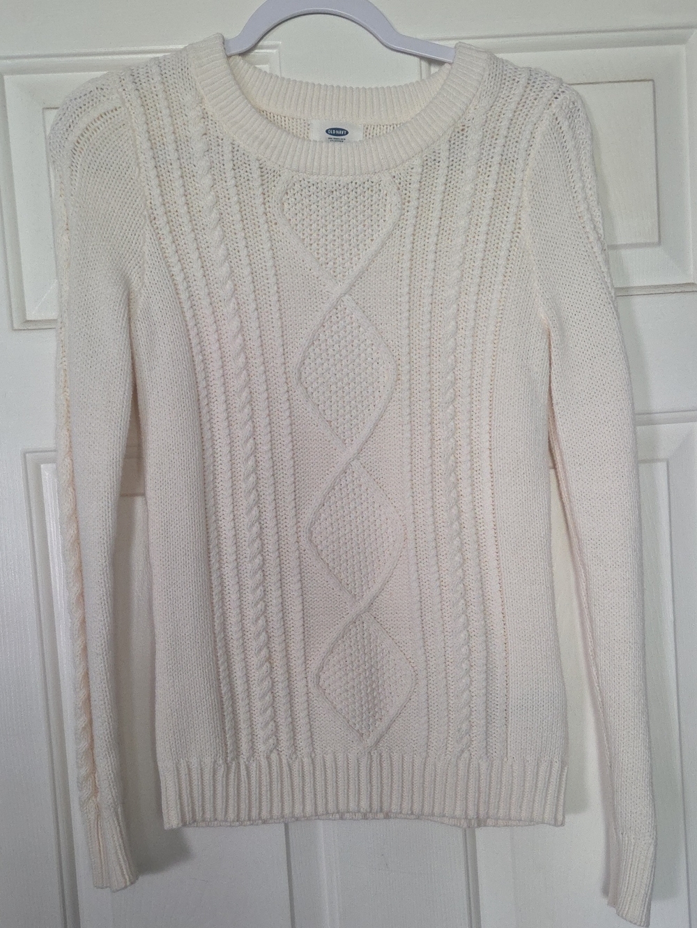 Old Navy Cream Cable Knit Crewneck Sweater